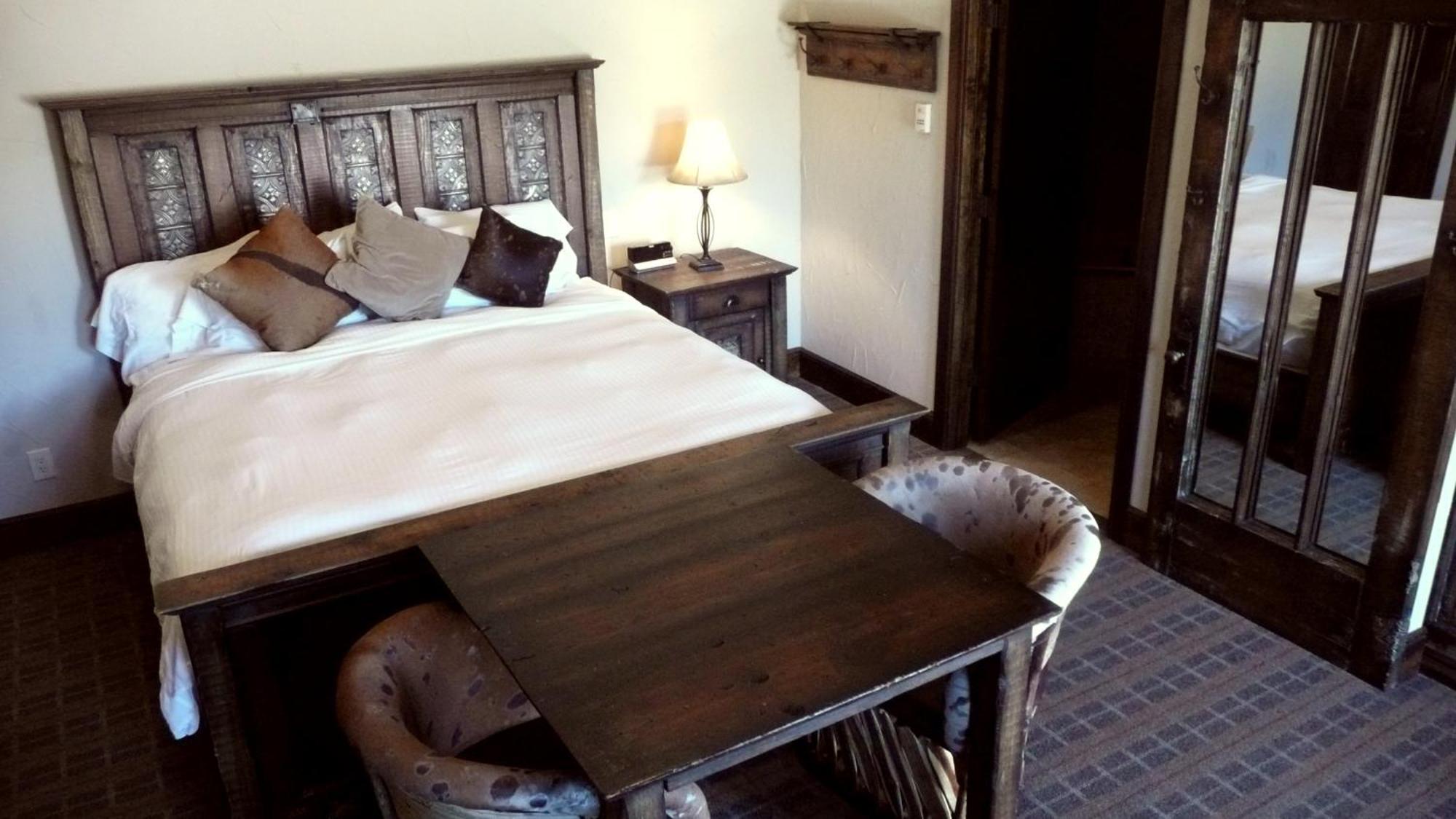 Rustic Creek Ranch Resort At North Jellystone Park Burleson Luaran gambar